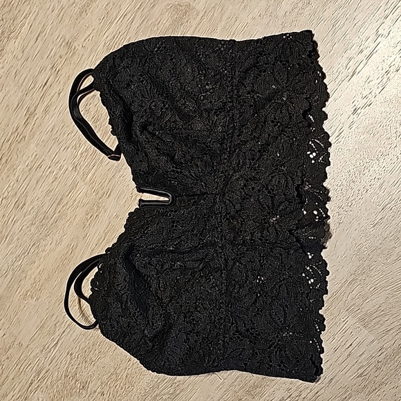 PINK Victoria's Secret Other - PINK NWOT Victoria Secret Lace Bralette in Black Size MDD